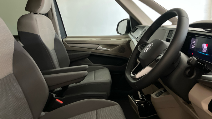 Volkswagen Multivan 2.0 TDI Life 5dr DSG Diesel Estate - Image 15